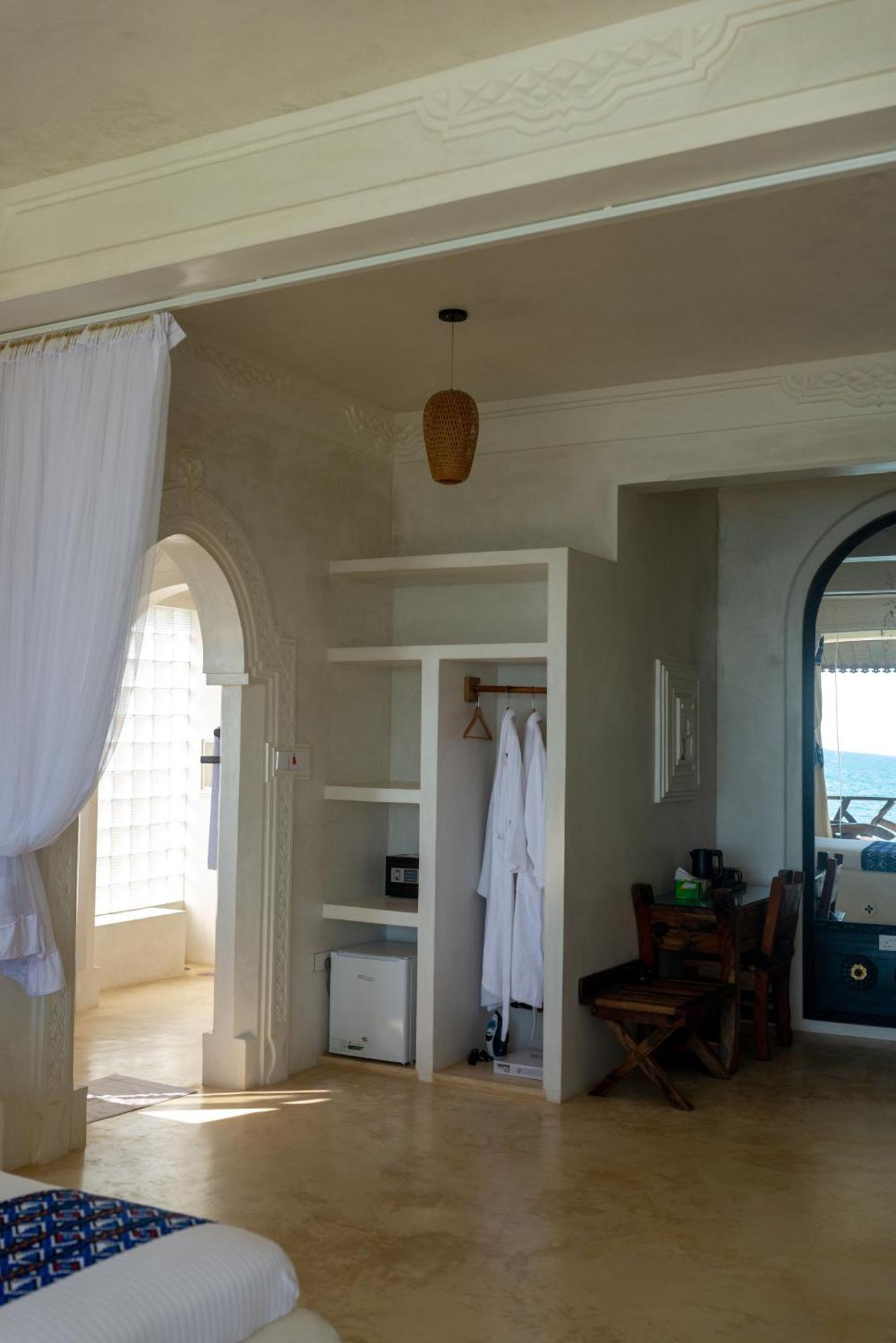 Royal Cliff Zanzibar Hotel Buitenkant foto